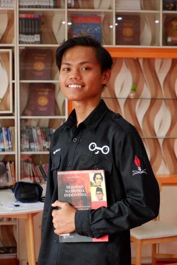 Profil Redaksi 2024 - 2025 1 Rhifan Ahmad Aki Pansurna