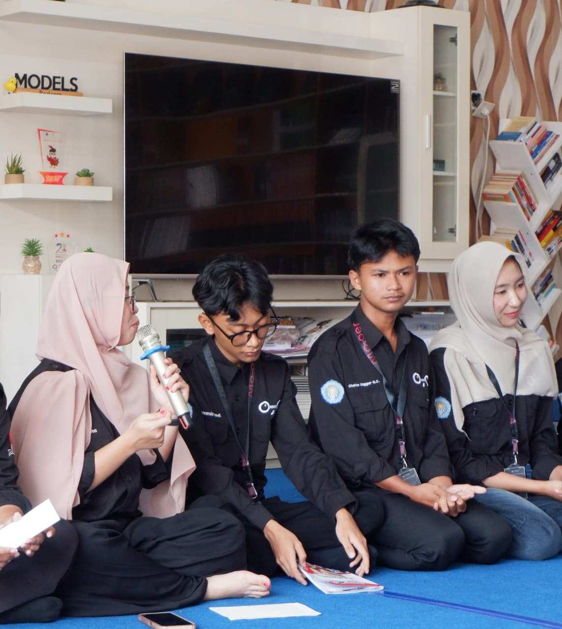 Angakatan 2025-2026 6 Foto Carles Inggar Nur Cahya Kordinator Website Mojoer Media Periode 2026 - 2027