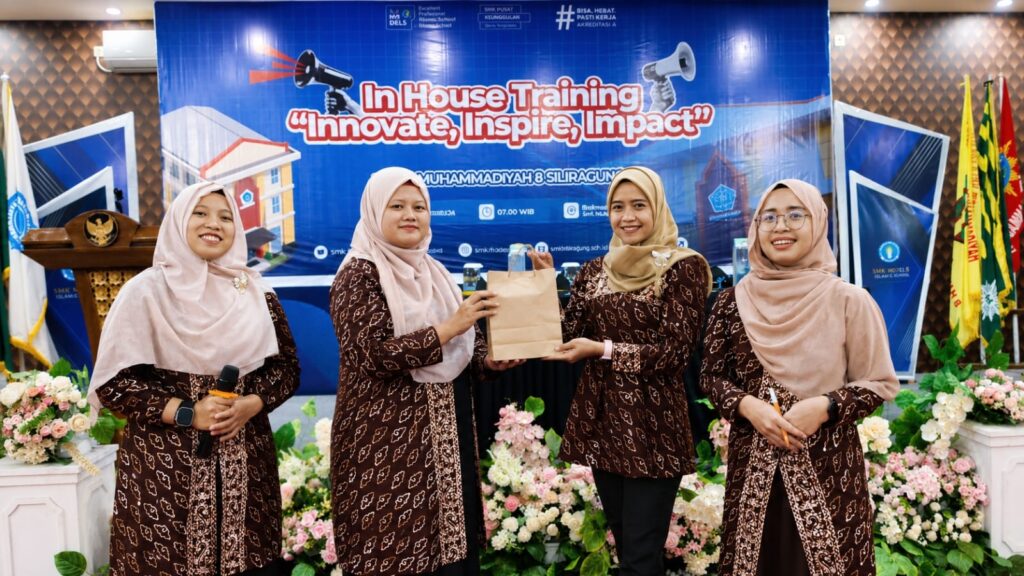 Sambut Tahun Ajaran Baru, SMK Models Gelar IHT Hari Kedua Bersama <i>AI Engineer</i> Elree System Jepang 3 WhatsApp Image 2026 07 09 at 20.51.34 1