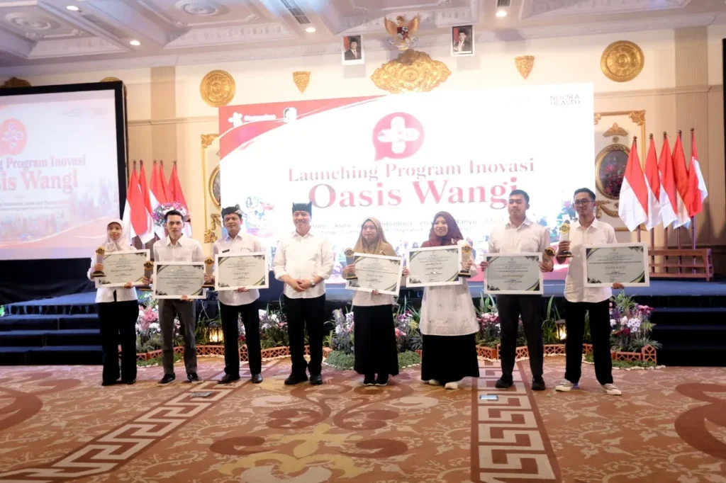 Aktif Berinovasi, Zahrotul Janah Guru SMK Models Raih Penghargaan Koinwangi 2026 2 Foto Bersama Para Juara