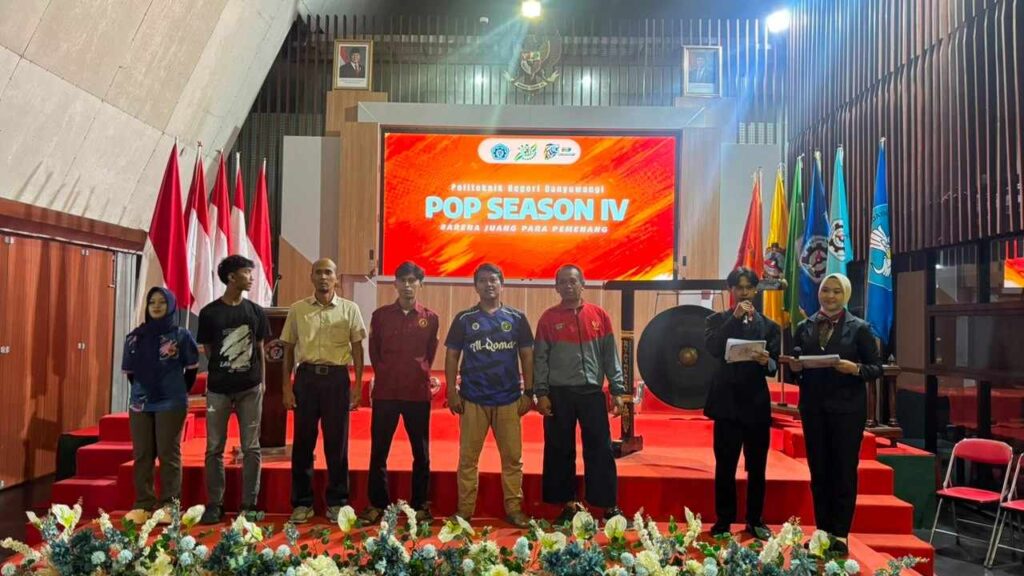 Sabet Juara Umum Poliwangi Championship, 12 Atlet Pencak Silat SMK Models Raih Prestasi Gemilang 2 Pendamping Peserta