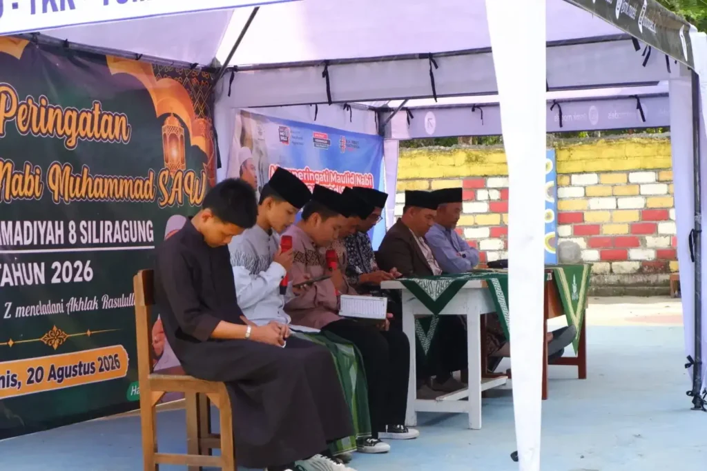 Pembaca ayat al quran SMK Models