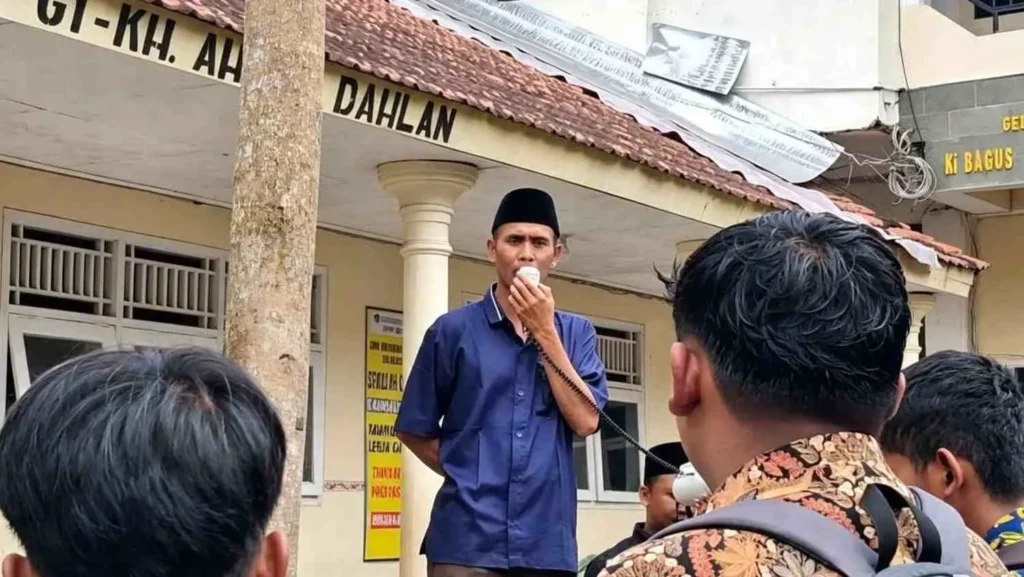 Sambutan Kepala Sekolah SMK Models